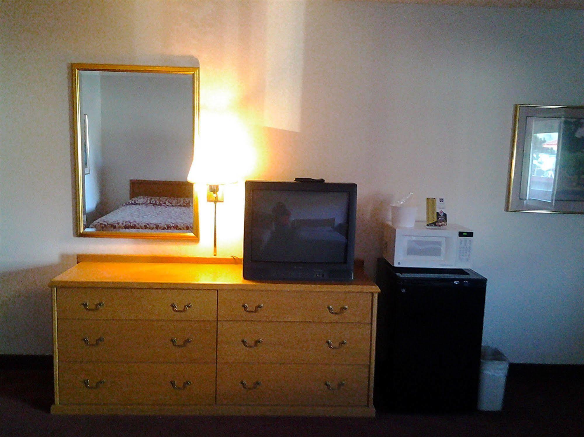 Yakima Valley Inn Esterno foto